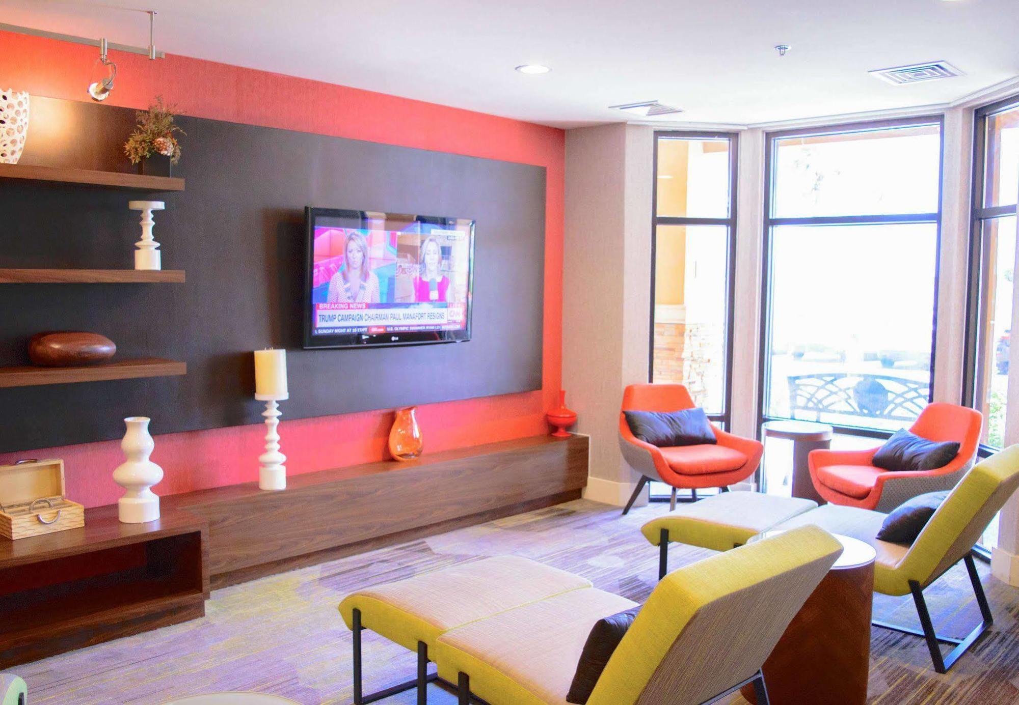 Courtyard Laredo Otel Dış mekan fotoğraf